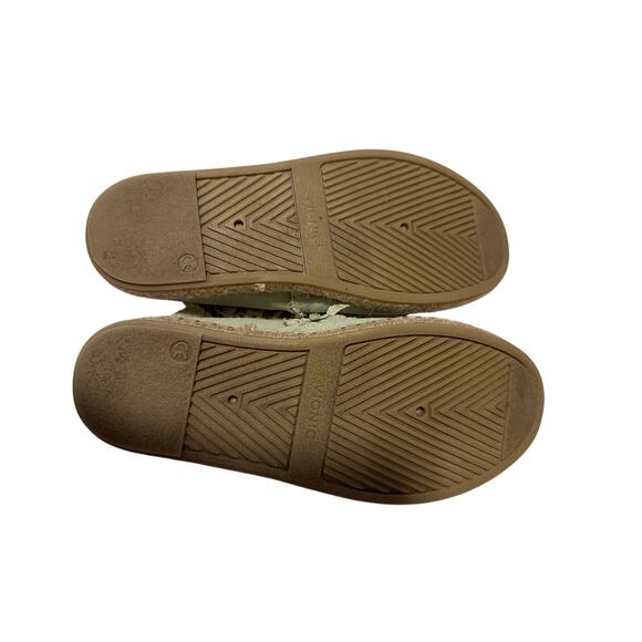 VIONIC Beach Laguna Mint Sage Green Canvas Espadrilles Flats Shoes 6 - Picture 7 of 7